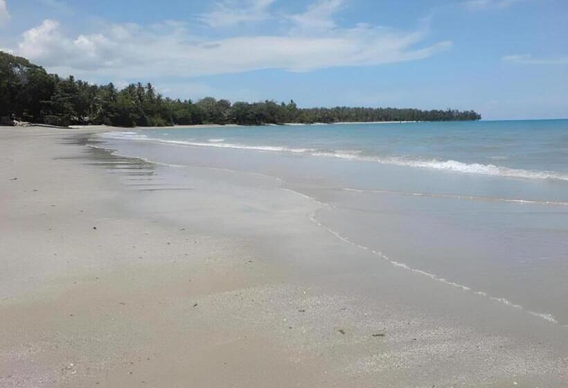 هتل 67th Heaven Holiday Resort