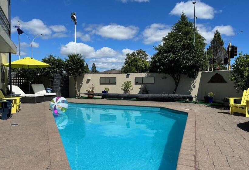 호텔 Academy Motor Inn