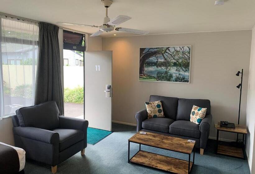 호텔 Academy Motor Inn