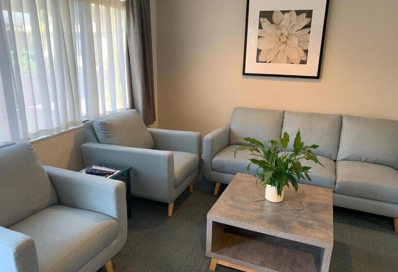 호텔 Academy Motor Inn