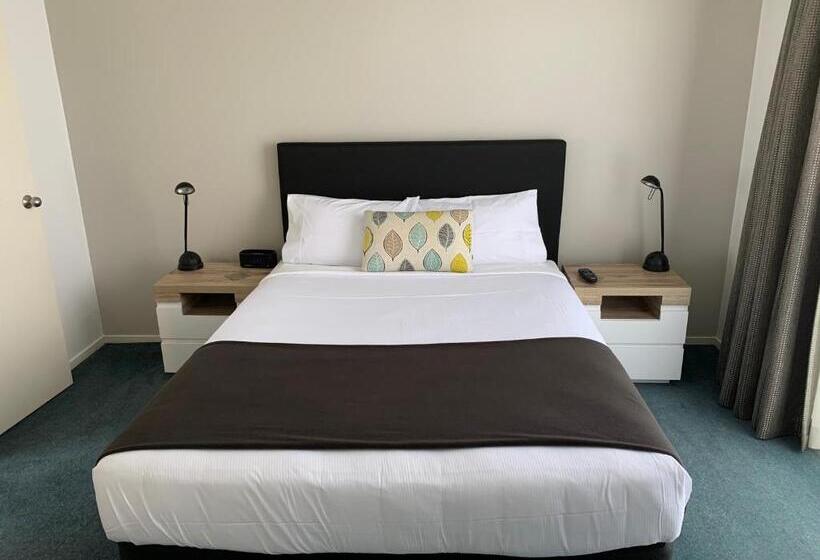 ホテル Academy Motor Inn