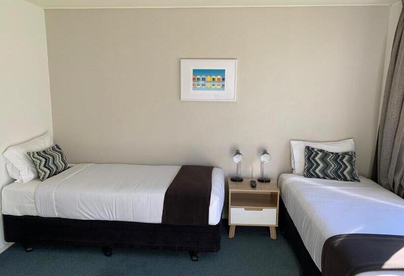 호텔 Academy Motor Inn