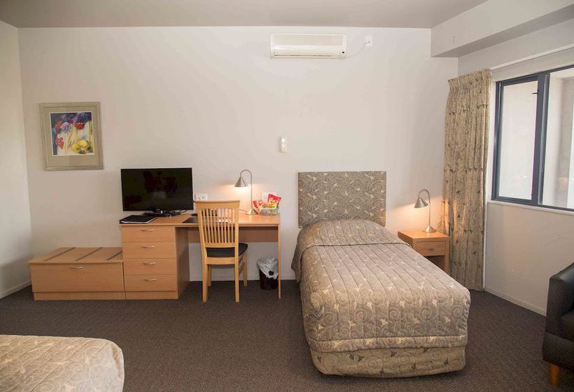 בית מלון כפרי Airport Motor Lodge