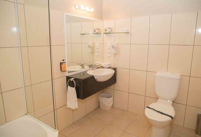 בית מלון כפרי Airport Motor Lodge