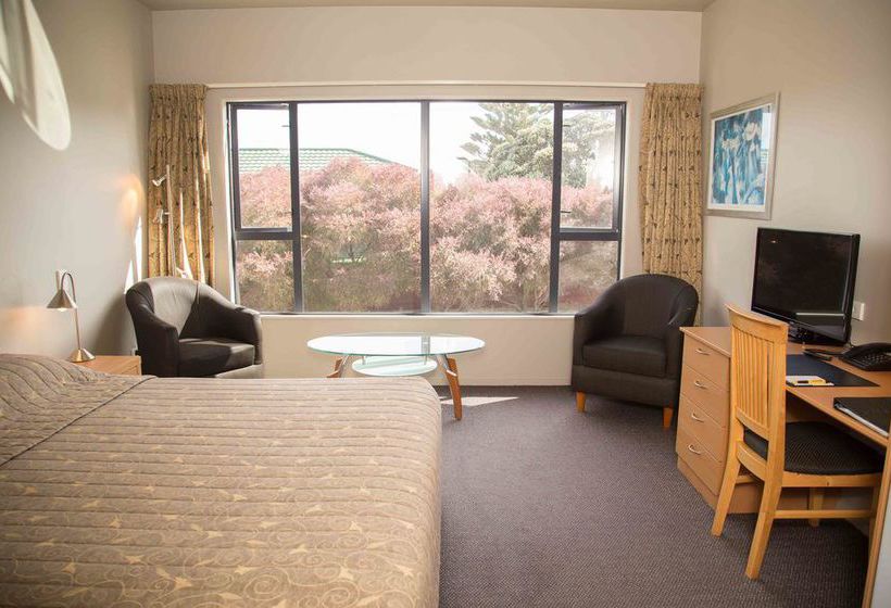 בית מלון כפרי Airport Motor Lodge