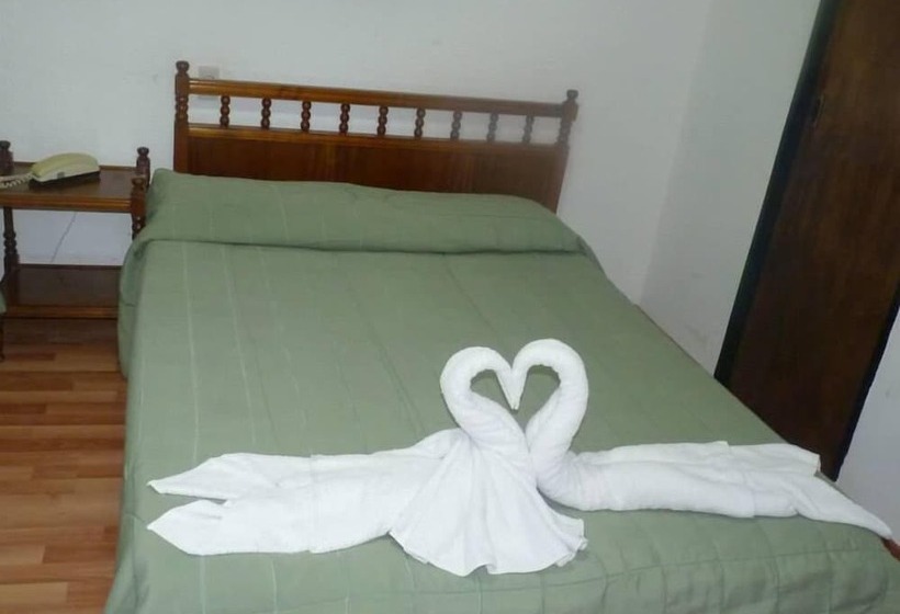 Отель Aoma Mar Del Plata