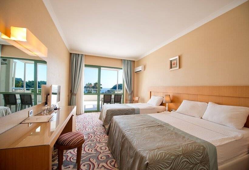 Отель Aventura Park