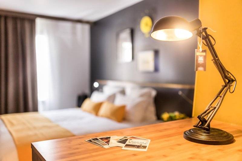 בית מלון כפרי Best Western Plus Suitcase Paris La Defense