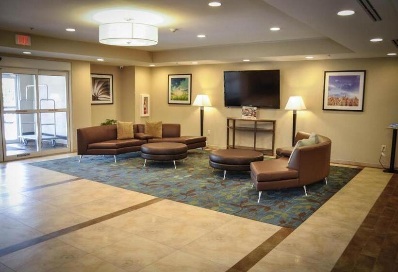 酒店 Candlewood Suites Columbus Northeast, An Ihg