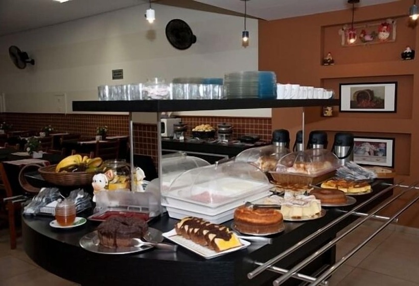 호텔 Carolina Plaza