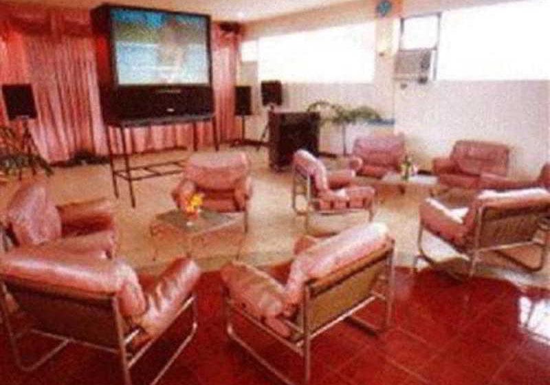 ホテル Chriscent Ville