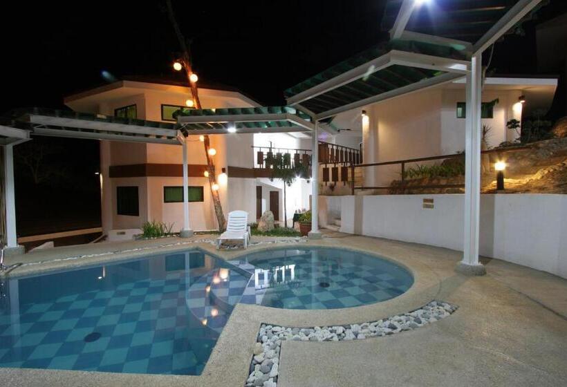 هتل Coron Hilltop View Resort