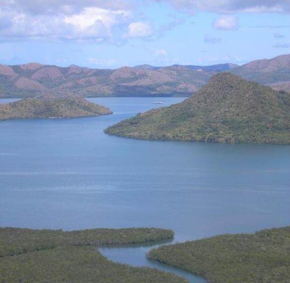 هتل Coron Hilltop View Resort
