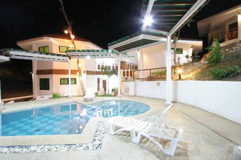 هتل Coron Hilltop View Resort