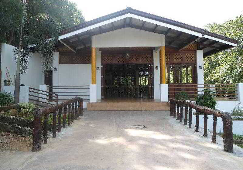 هتل Coron Hilltop View Resort