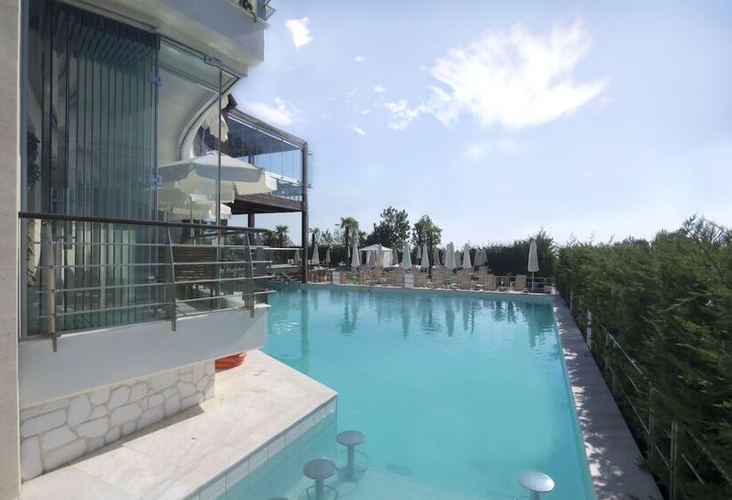 בית מלון כפרי Cosmopolitan