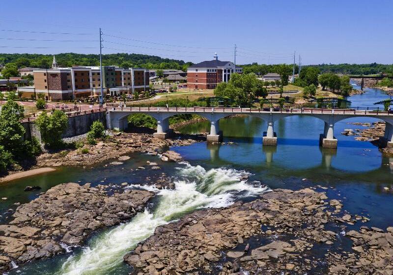 هتل Courtyard By Marriott Columbus Phenix City