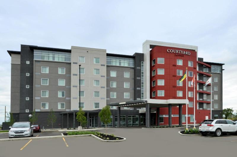ホテル Courtyard By Marriott Saskatoon Airport