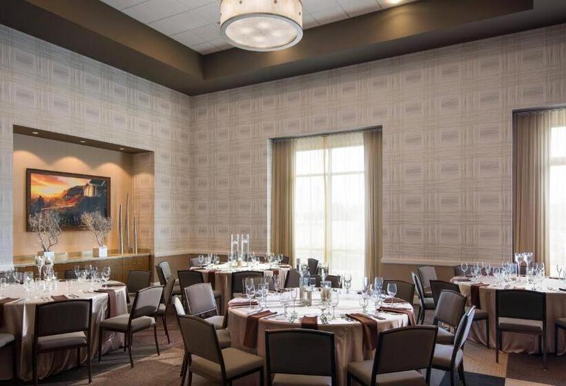 فندق Courtyard By Marriott Irvine Spectrum