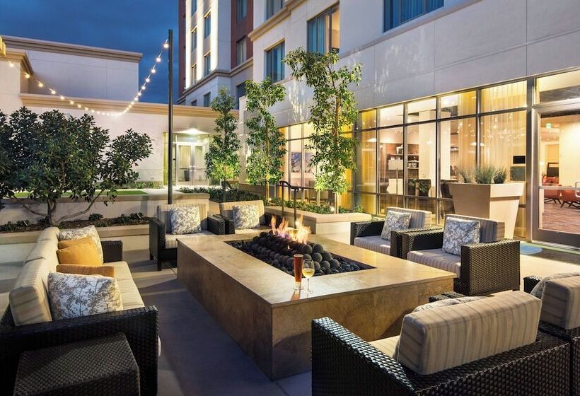 فندق Courtyard By Marriott Irvine Spectrum