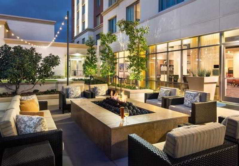 هتل Courtyard By Marriott Irvine Spectrum