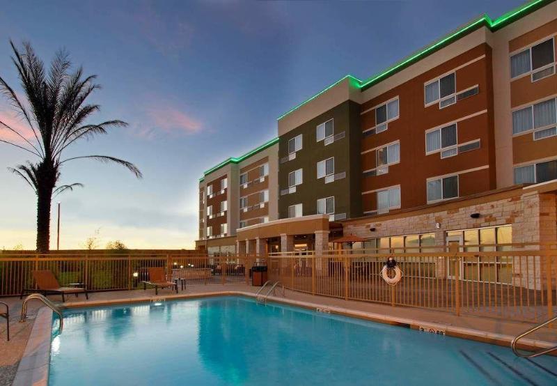 酒店 Courtyard By Marriott Victoria