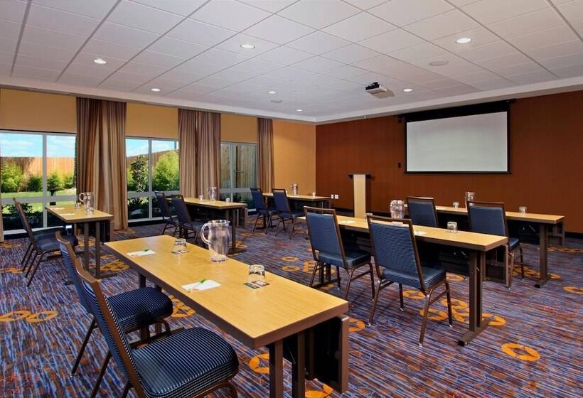 酒店 Courtyard By Marriott Victoria