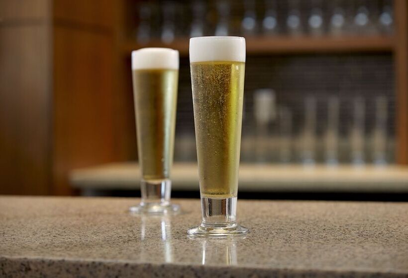 酒店 Courtyard By Marriott Victoria