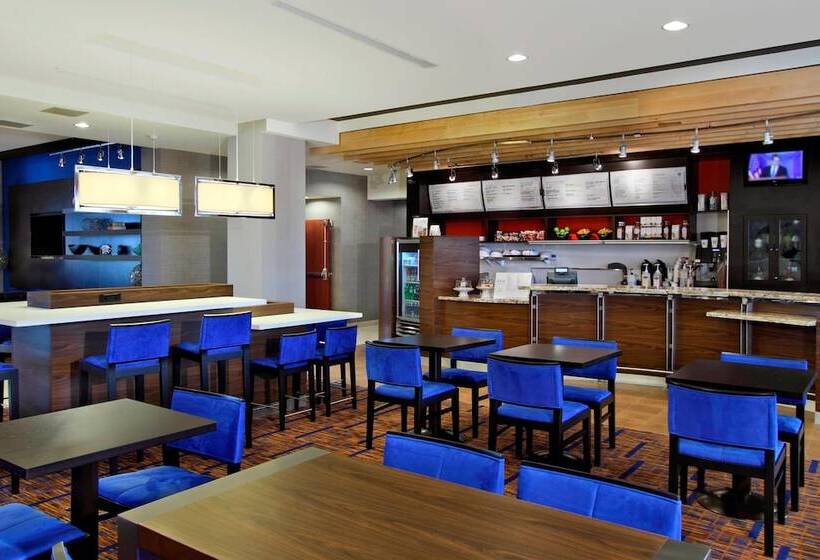 酒店 Courtyard By Marriott Victoria