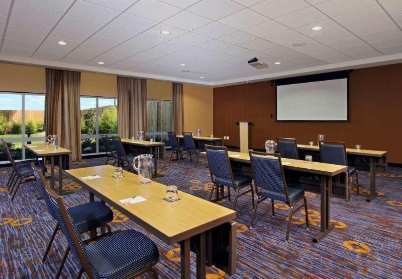 酒店 Courtyard By Marriott Victoria