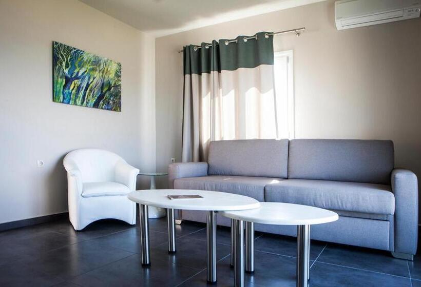 호텔 Dionysos Village Resort