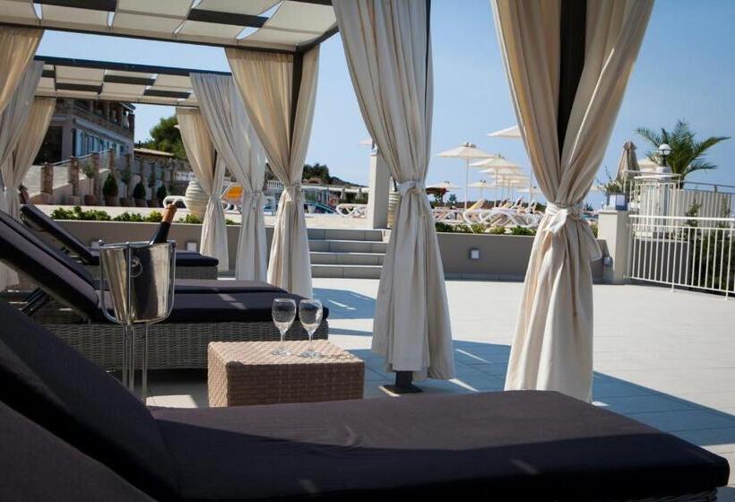 호텔 Dionysos Village Resort