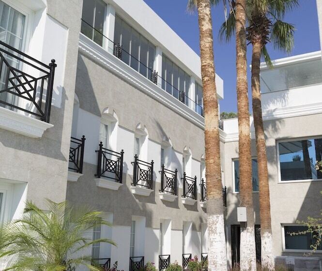 Ena Boutique Hotel & Residences