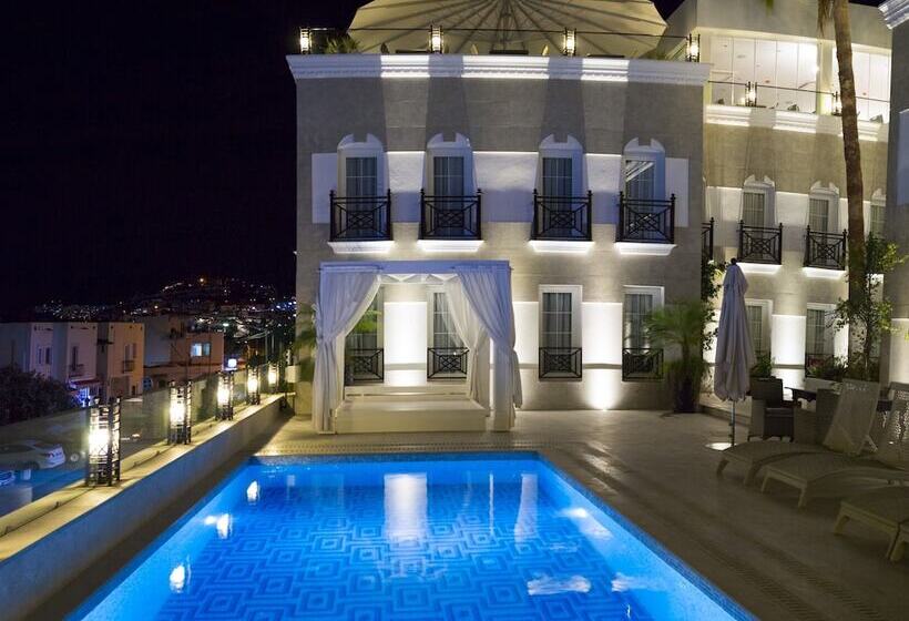 Ena Boutique Hotel & Residences