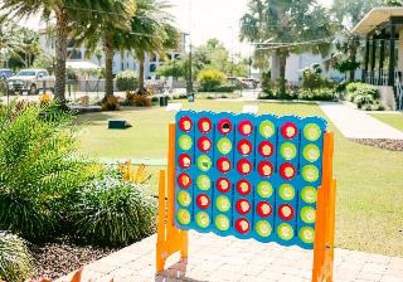 בית מלון כפרי Faro Blanco Resort & Yacht Club Marathon, Curio By Hilton