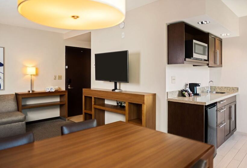 בית מלון כפרי Faro Blanco Resort & Yacht Club Marathon, Curio By Hilton