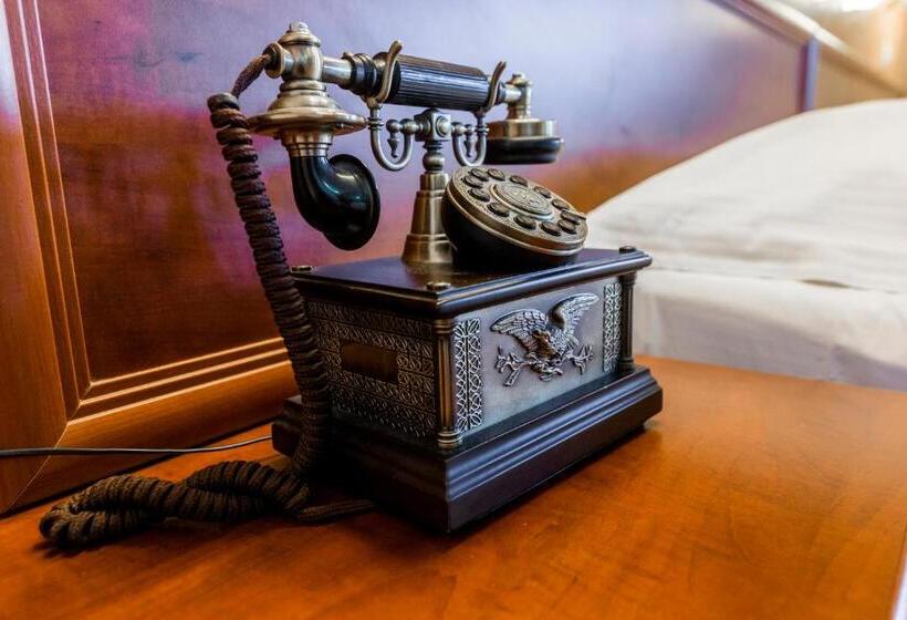 בית מלון כפרי Golden House