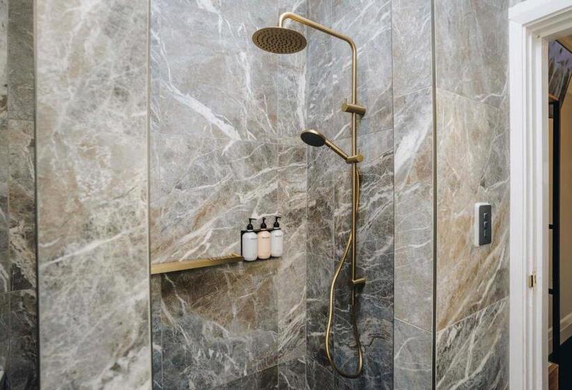 בית מלון כפרי Gosford