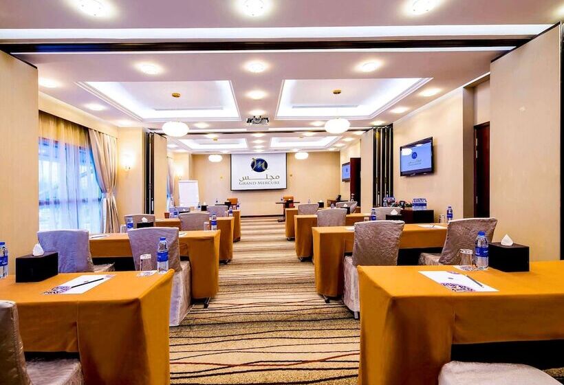 Отель Grand Mercure Majlis Residences