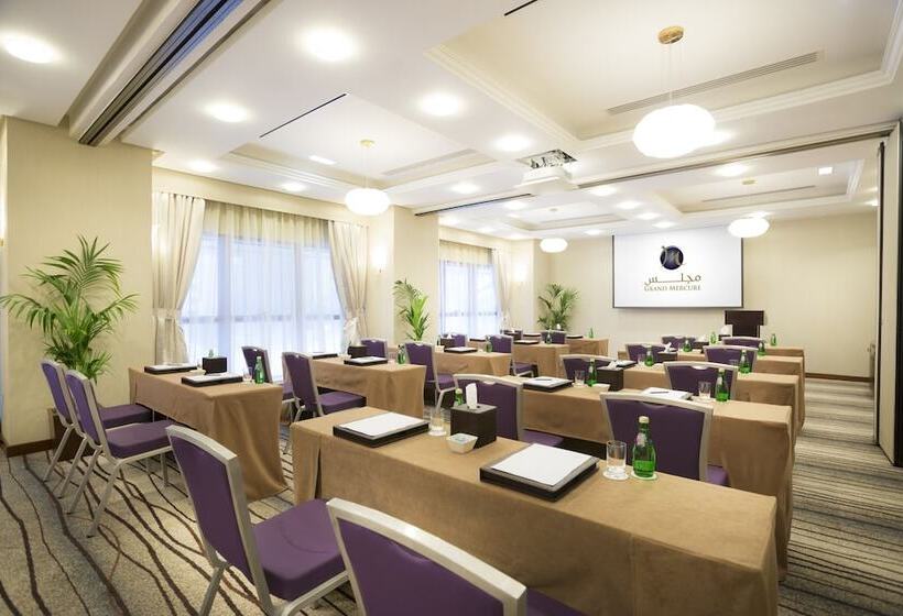 Отель Grand Mercure Majlis Residences