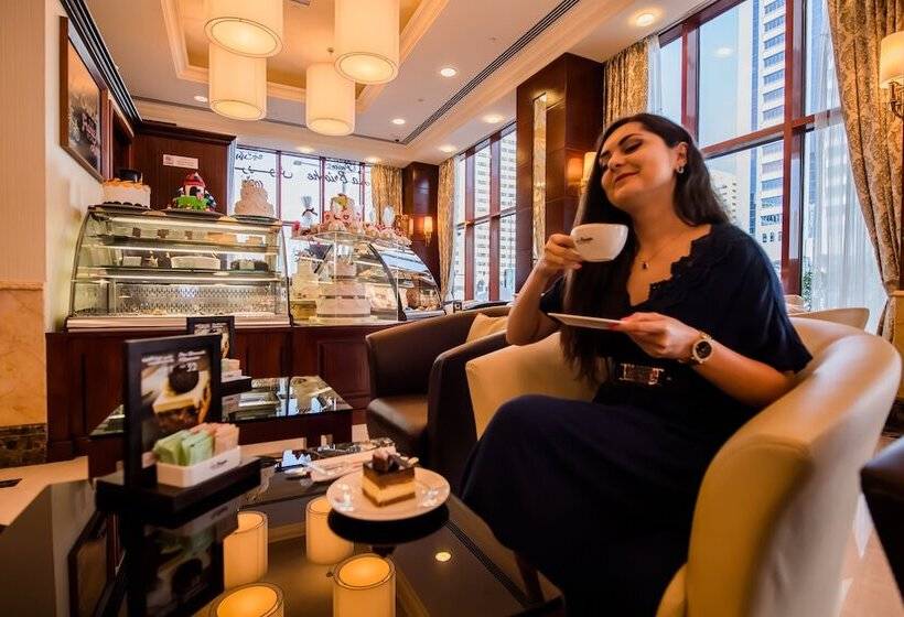 Отель Grand Mercure Majlis Residences