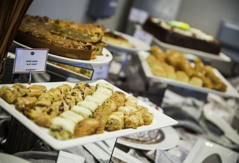 Отель Grand Mercure Majlis Residences