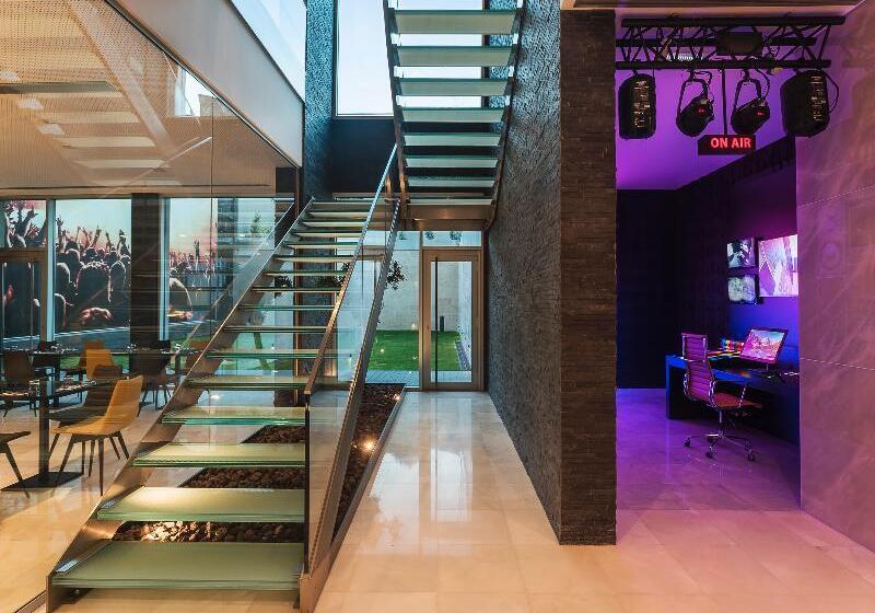 هتل Hf Fenix Music