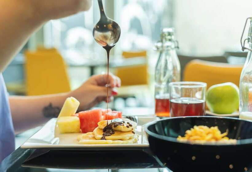 هتل Hf Fenix Music