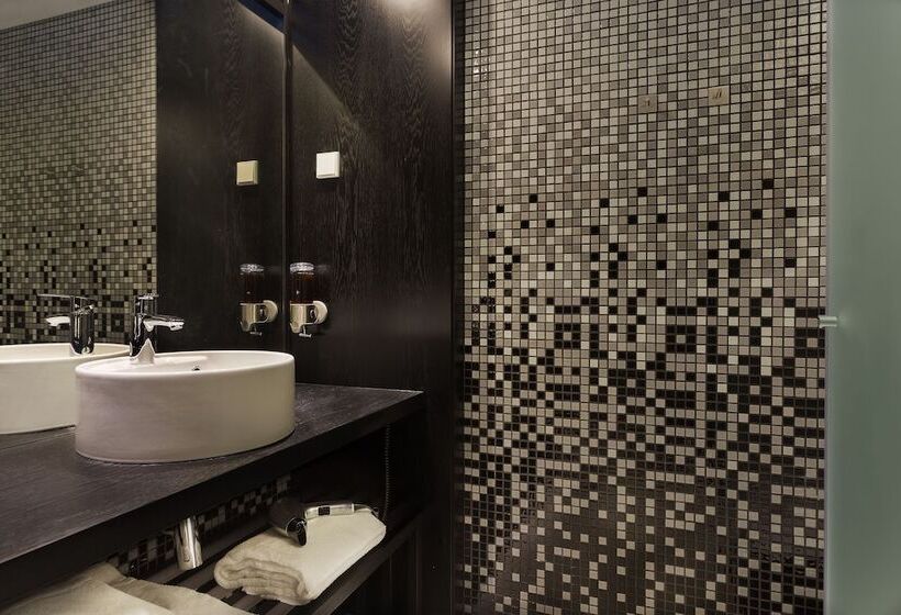 هتل Hf Fenix Music