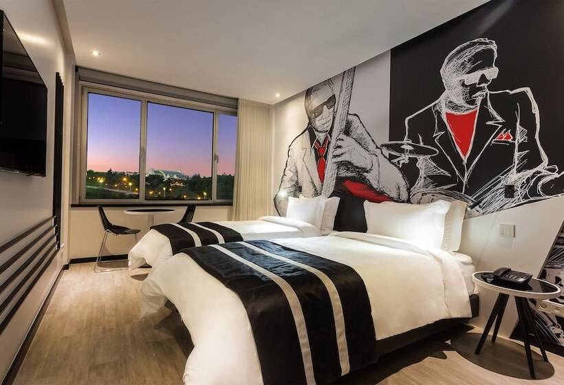 هتل Hf Fenix Music