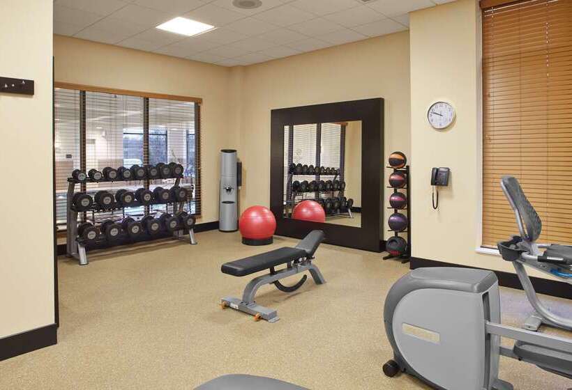 Отель Hilton Garden Inn Akron