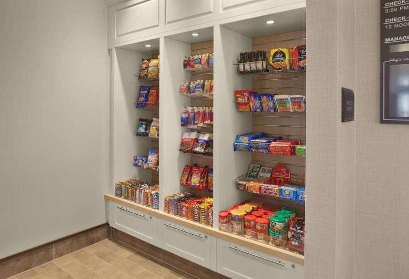 Отель Hilton Garden Inn Akron