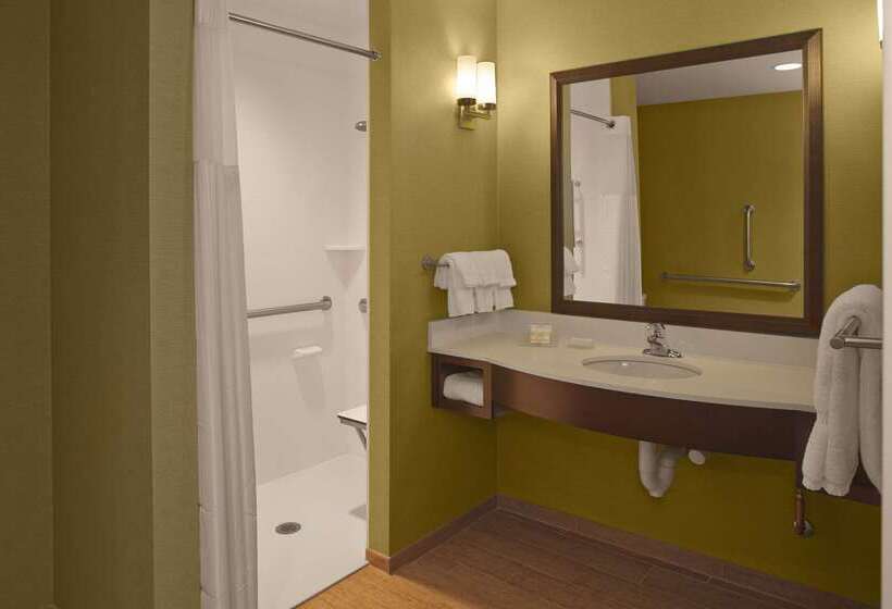 Отель Hilton Garden Inn Akron