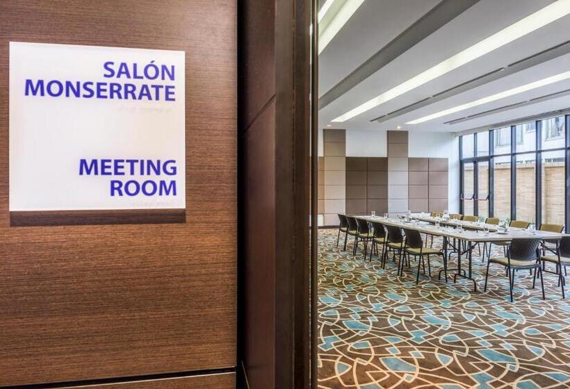 Отель Holiday Inn Express & Suites Bogota Zona Financiera, An Ihg